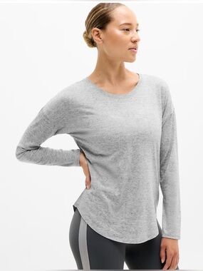 Athleta heather gray move with ease simple comfy performance long sleeve tee XL